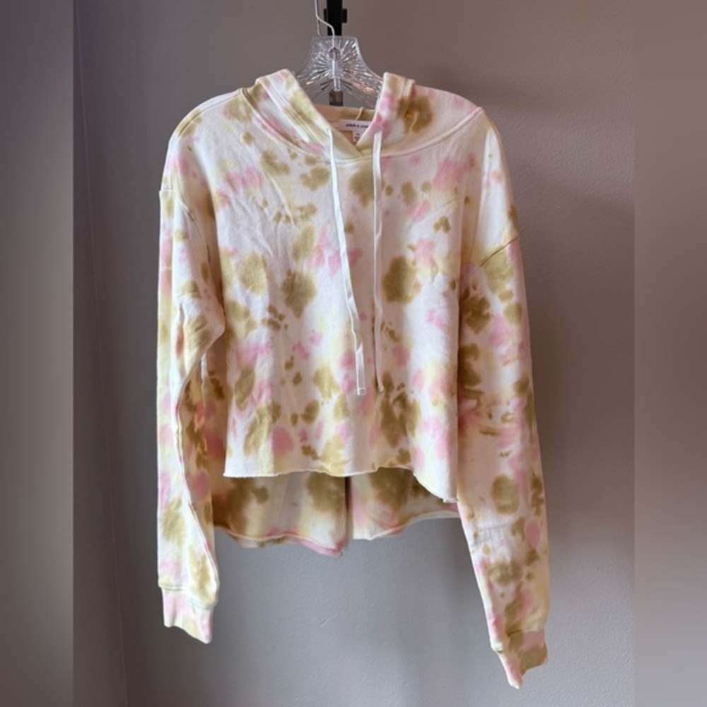 NWT Stitch and Pine soft and cozy tie dye hoodie and shorts set size medium